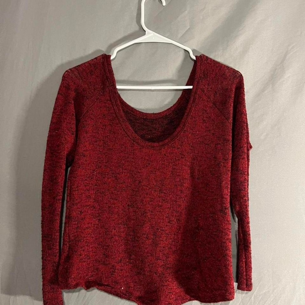 Charlotte Russe Red Marl Studded Shoulder Scoop Neck Sweater Size L‎ Long Sleeve
